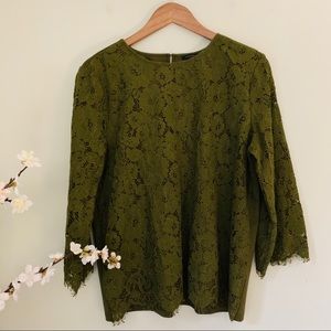 Ann Taylor Lace Front Top Size L